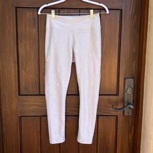 🔹3 for $20🔹 OV Textured Compression Leggings